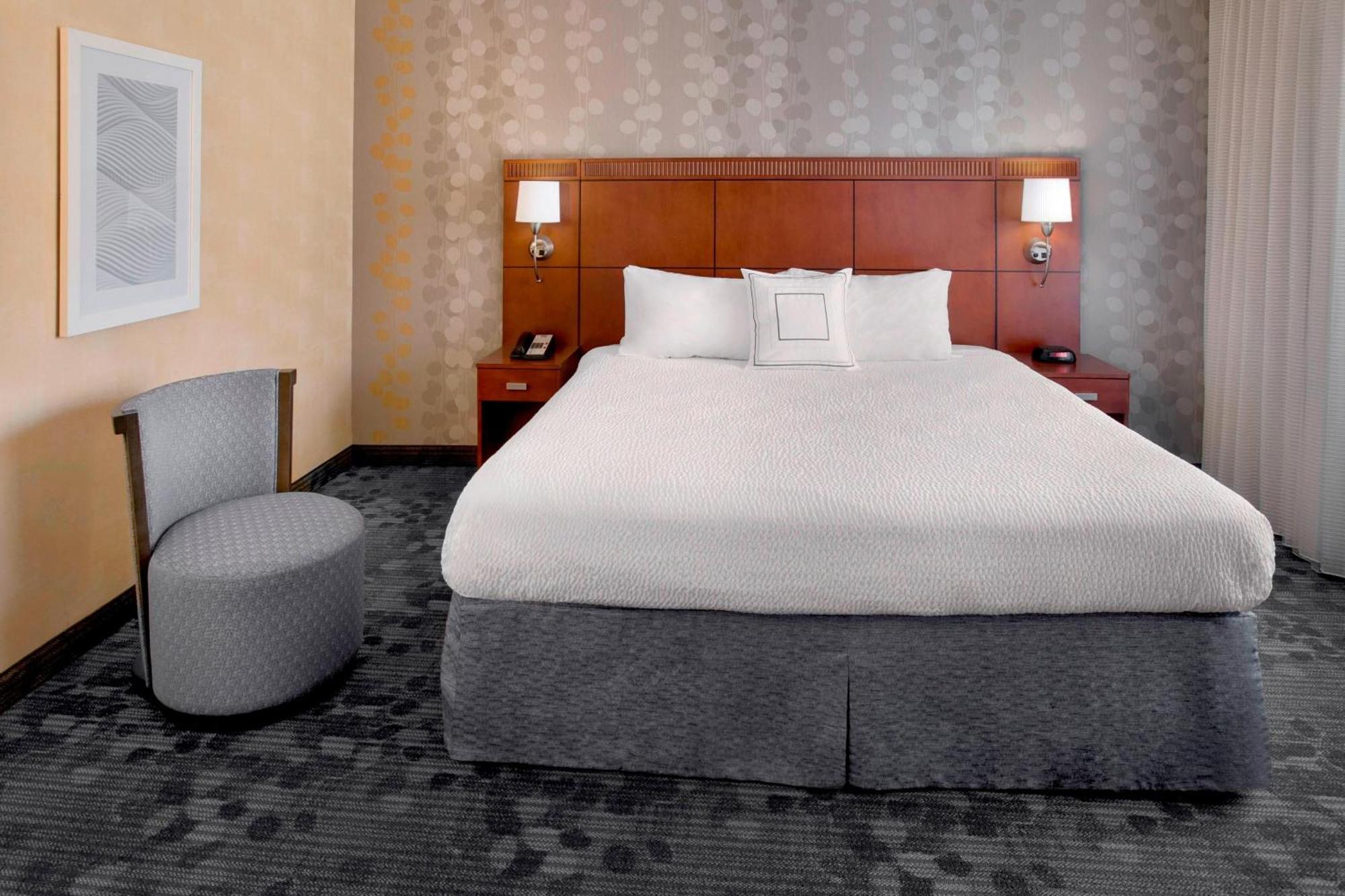 Hotel Courtyard By Marriott Hartford Windsor Airport Exterior foto